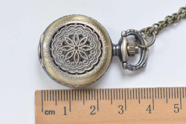 1 PC Antique Bronze Small Round Flower Pocket Watch 27mm/47mm