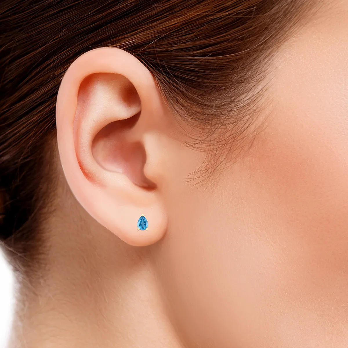 14K Yellow Gold 7X5Mm Pear Blue Topaz Earrings