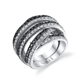 18K White Gold Black And White Diamond Fashion Ring