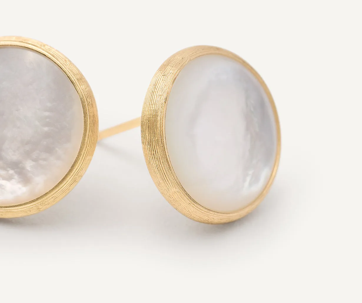 18K Yellow Gold Mother of Pearl Medium Stud Earrings