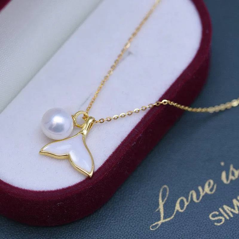 7-8mm Freshwater Pearl Fishtail Pendant Necklace