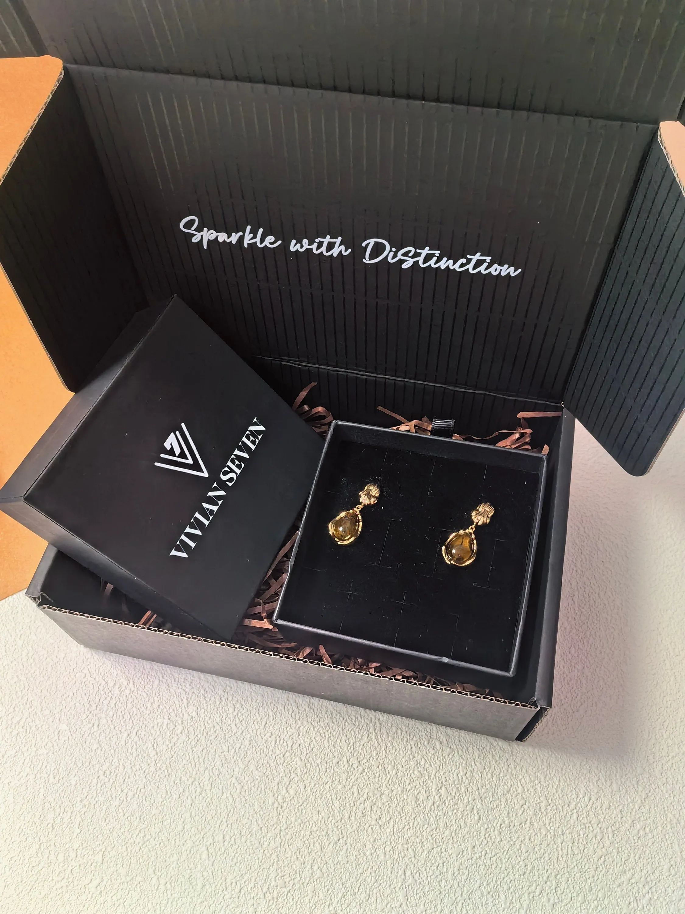 Aesthetic Goldtone Chic Post Back Amber Drop Dangle Earrings