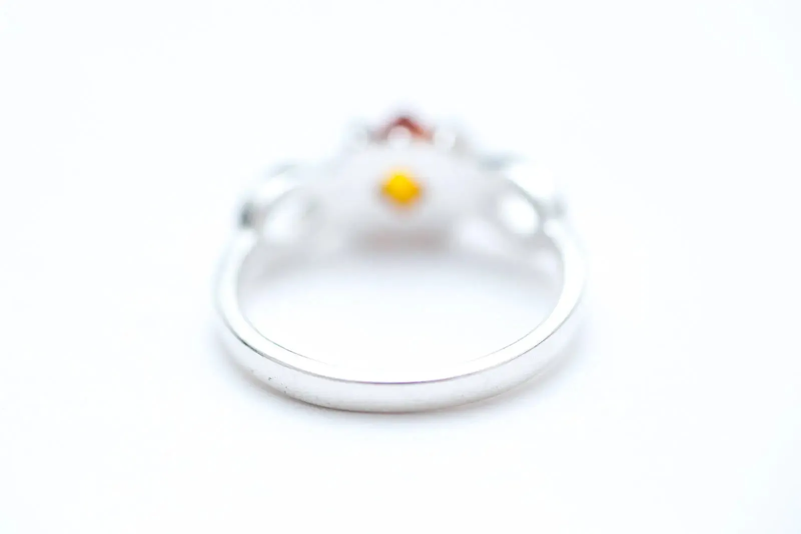 Amber Diamond Infinity Ring - Elegant Sparkling Gemstone Jewelry for Any Occasion