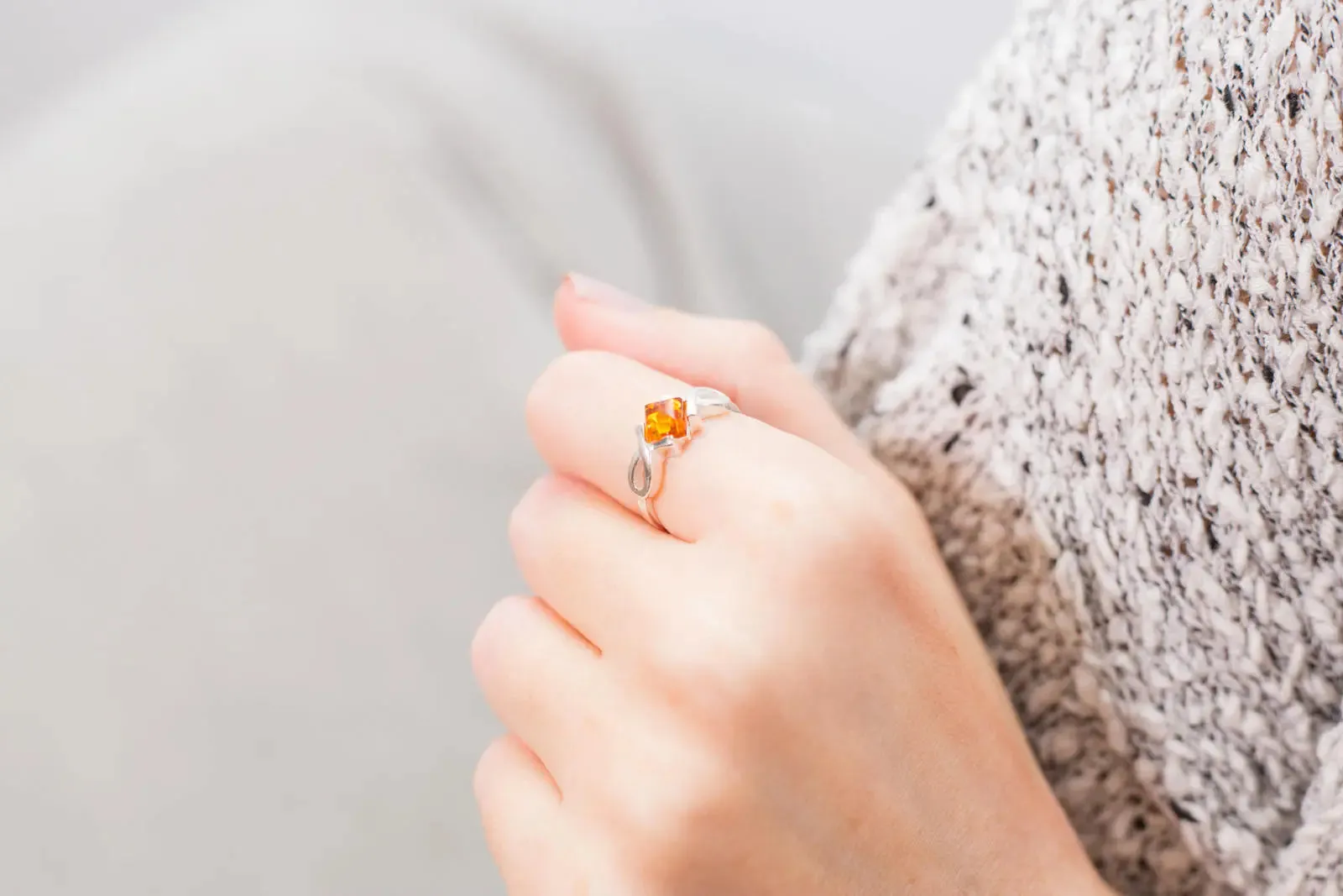 Amber Diamond Infinity Ring - Elegant Sparkling Gemstone Jewelry for Any Occasion