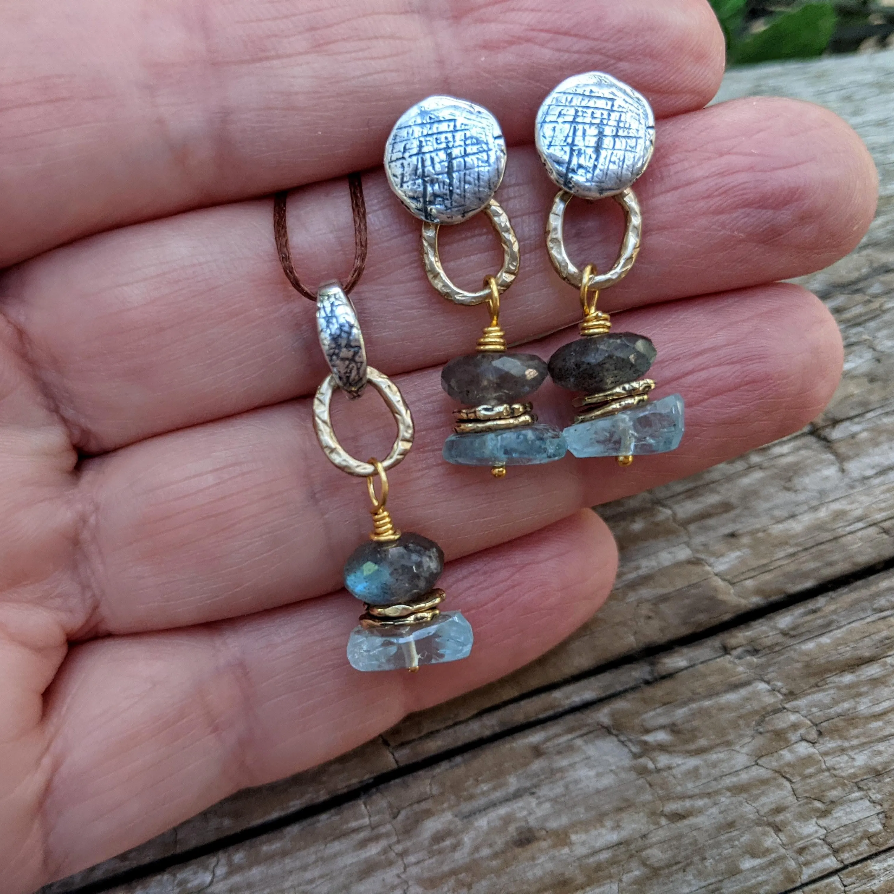 Aquamarine & Labradorite Earrings & Pendant Set