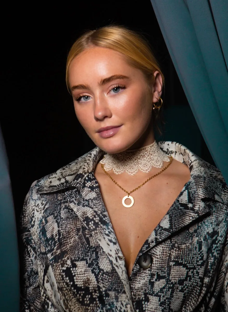 Cream Lace Choker
