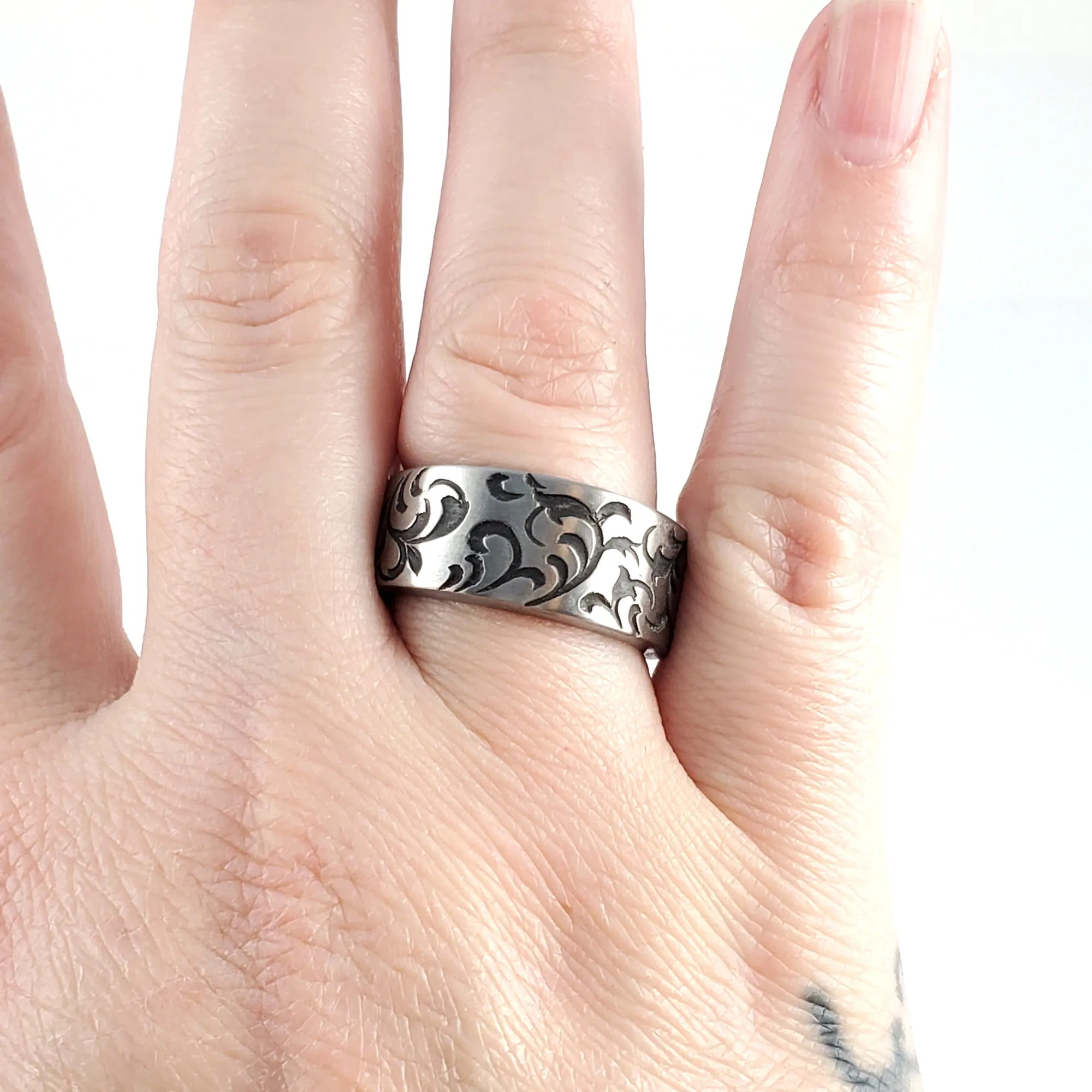 Damask Corsican Stainless Steel Spoon Ring