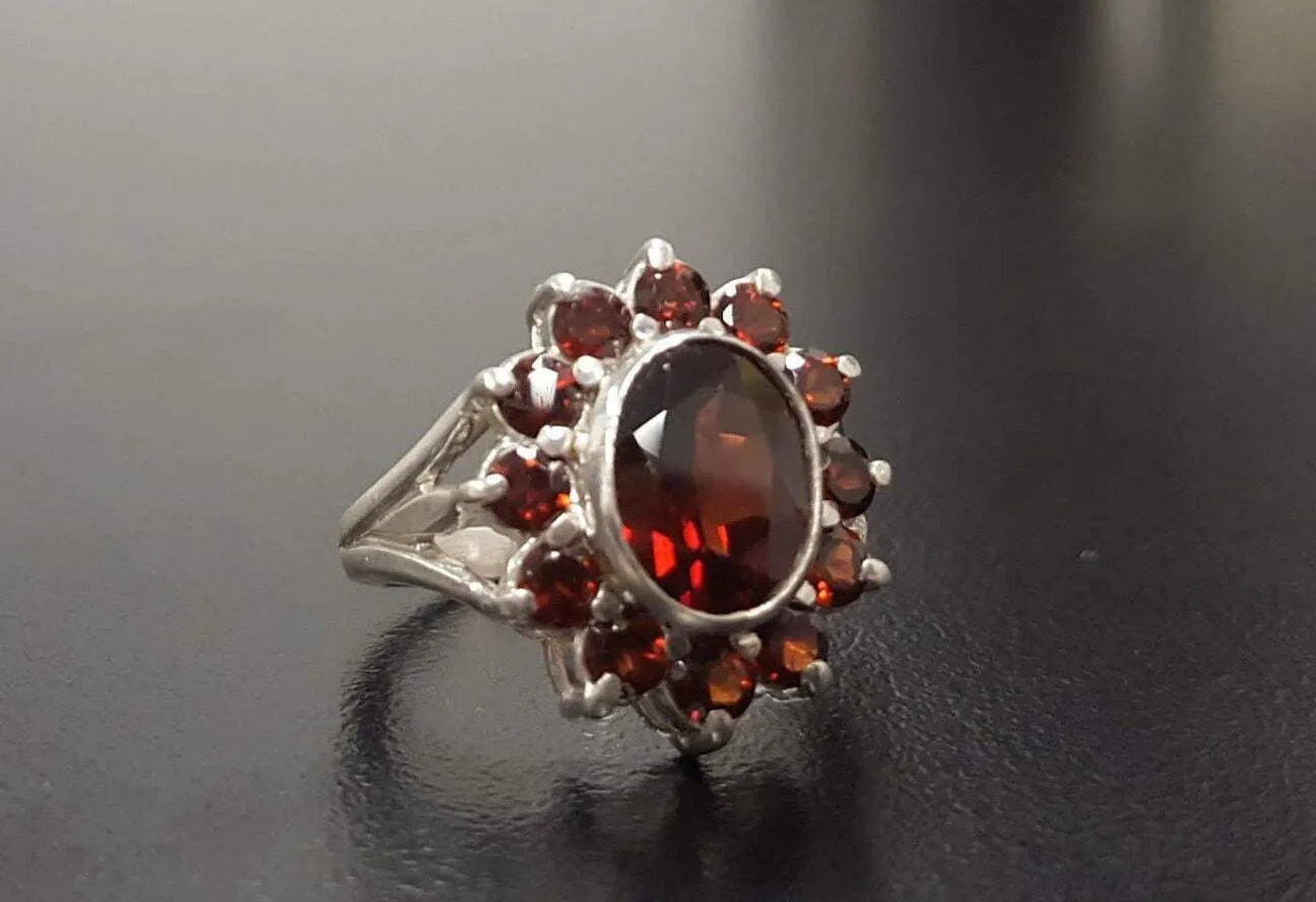 Garnet Flower Ring - Red Cocktail Ring - Vintage Statement Ring