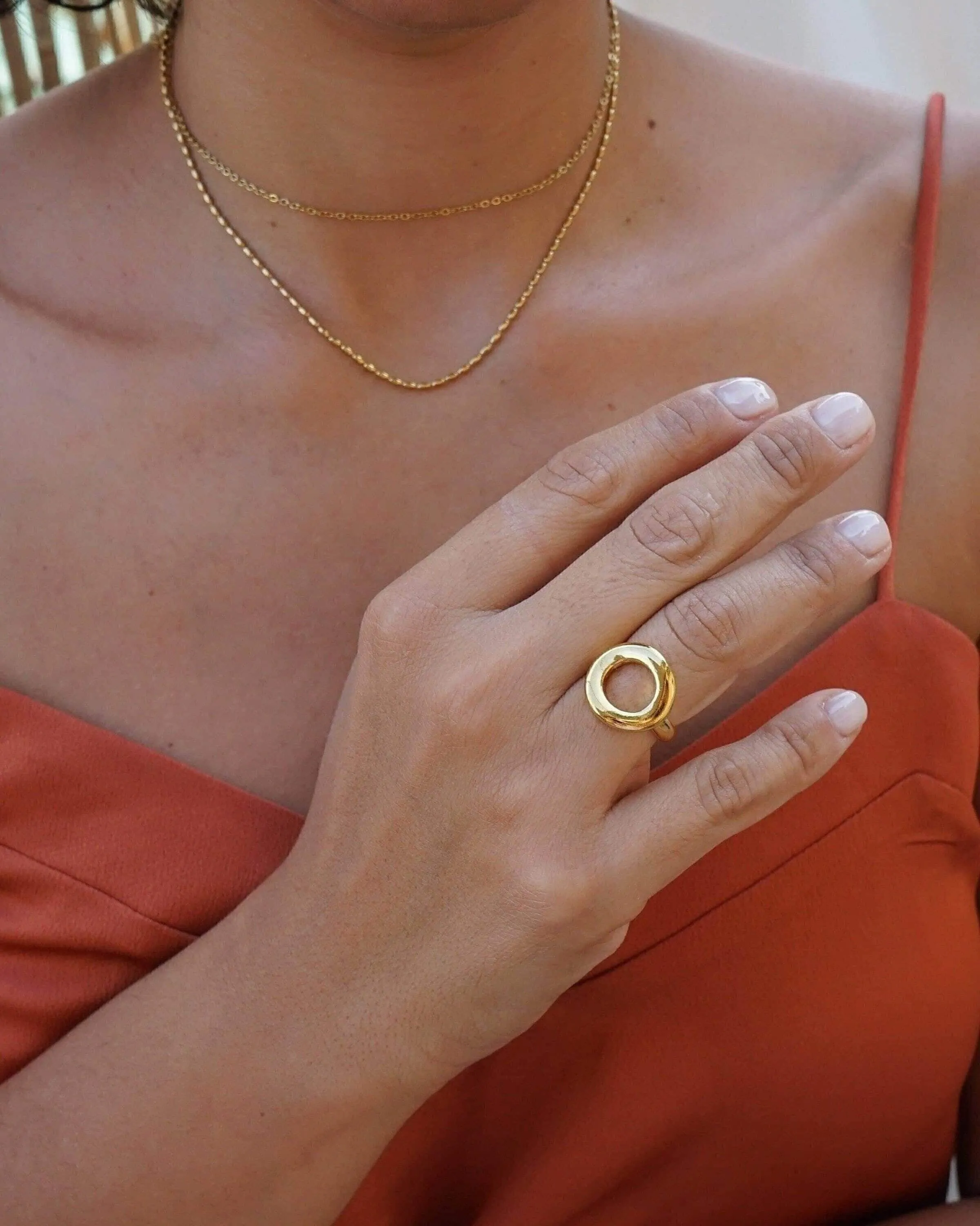 Gold Hollow Round Ring