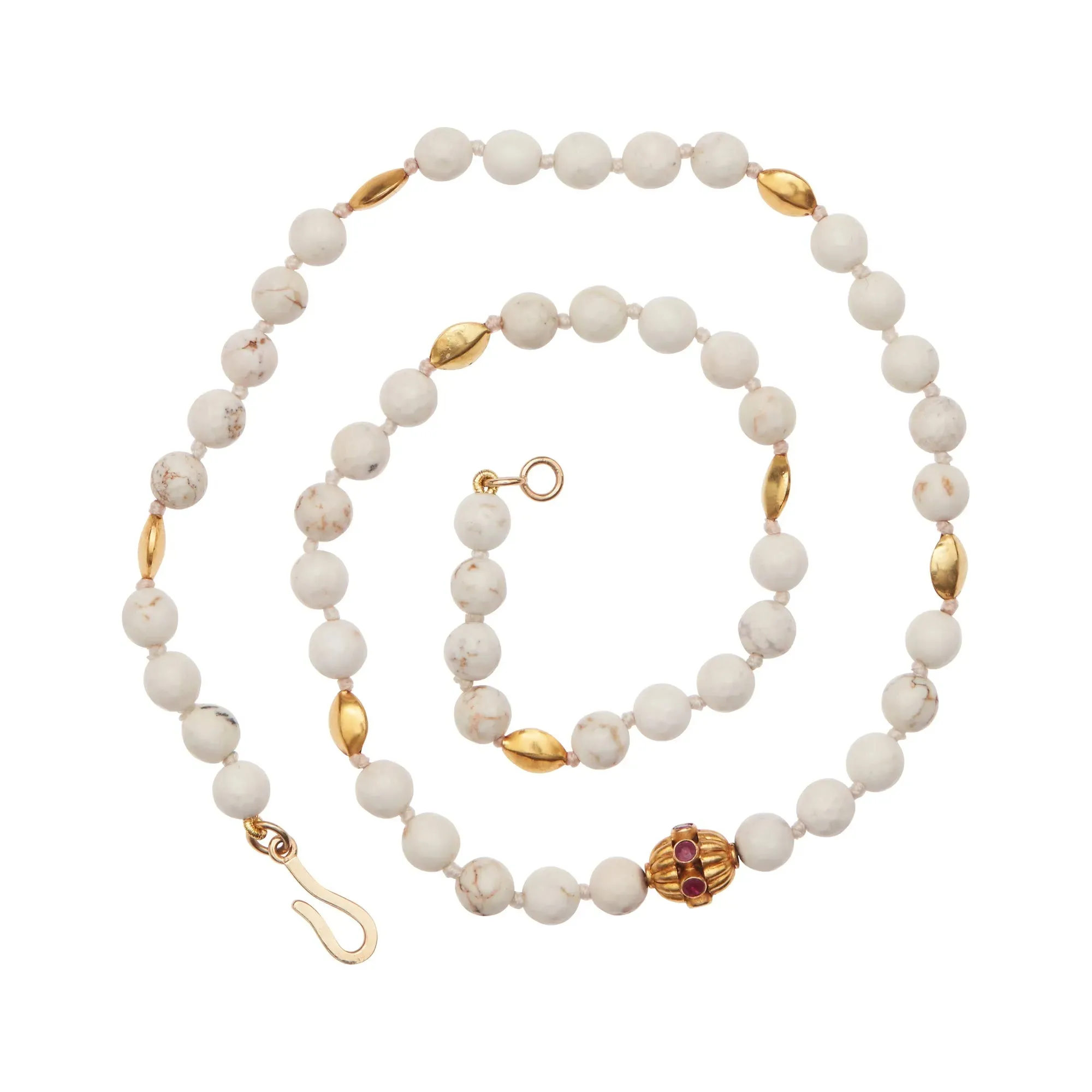 Howlite and Gold Beaded Necklace (47cm)