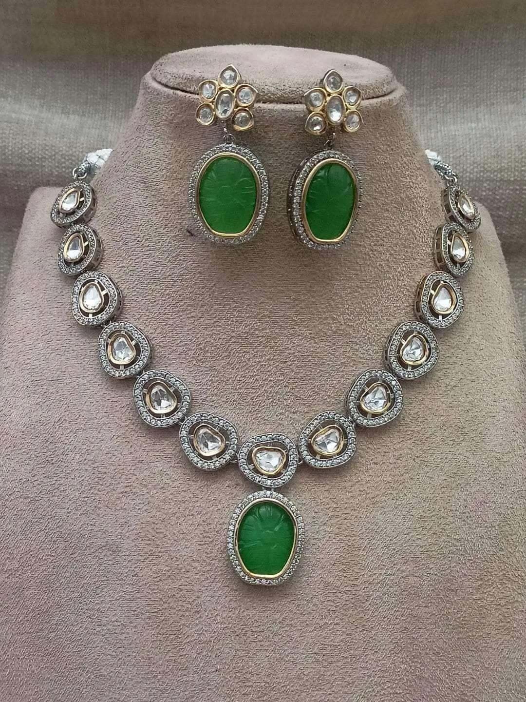 Imprinted Gem Riviere