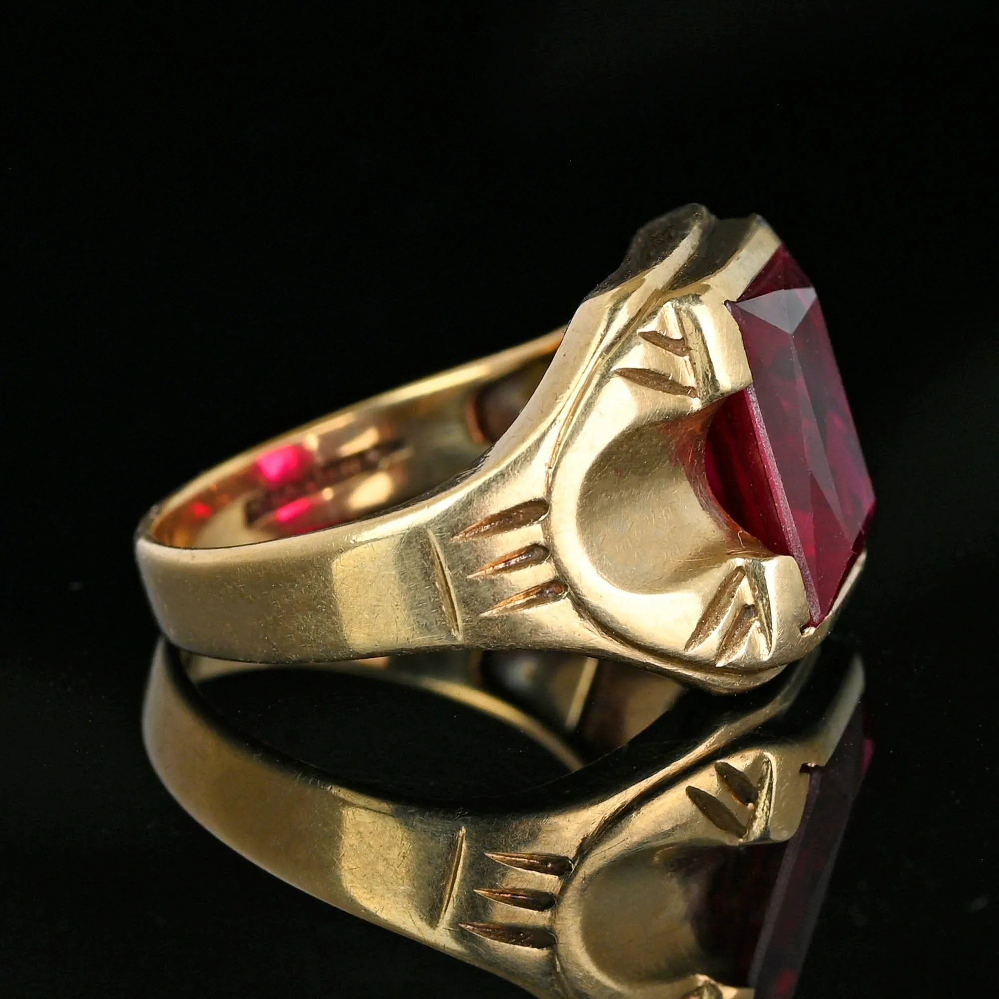 Mens Vintage Art Deco Gold Ruby Signet Ring