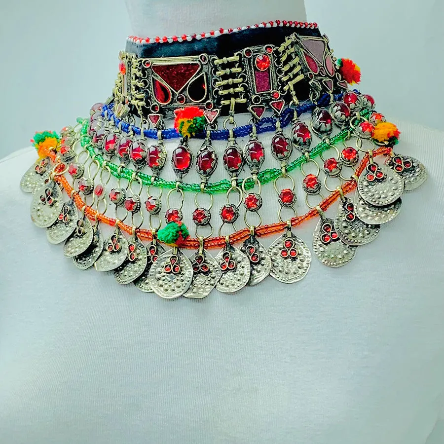 Multicolor Choker Necklace With Silver Dangling Coins