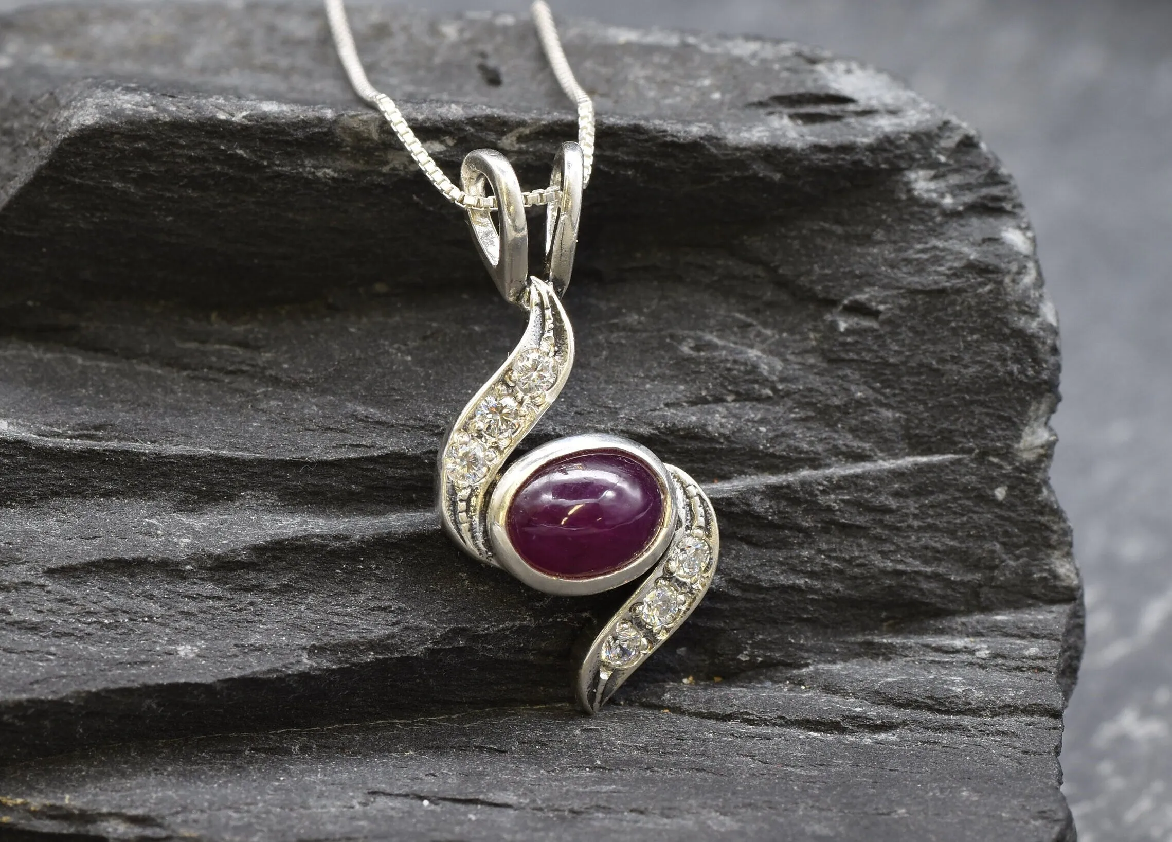 Natural Ruby Pendant - Classy Red Necklace - Horizontal Vintage Necklace
