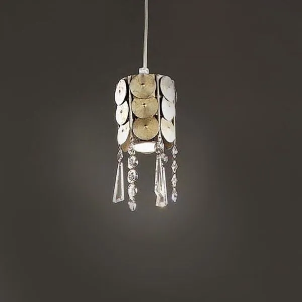 Silver metal pendant with premium Elements