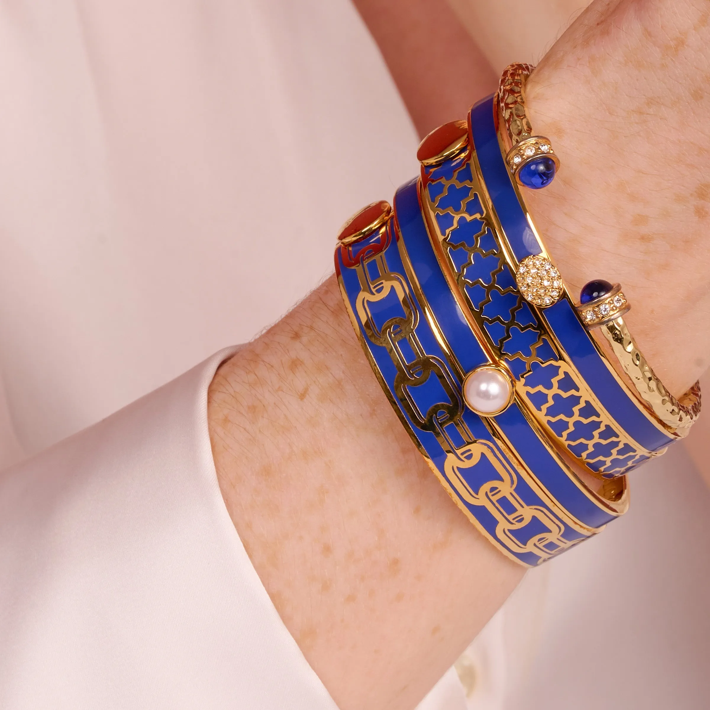 Skinny Cabochon Pearl Cobalt & Gold Bangle