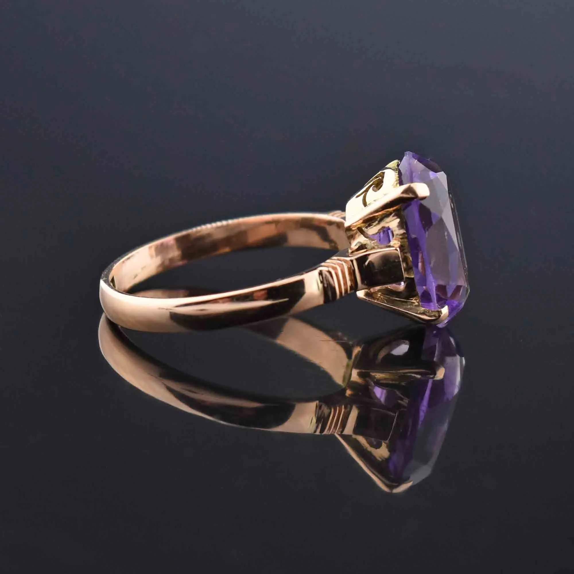 Vintage 14K Rose Gold Oval 4 CTW Amethyst Ring