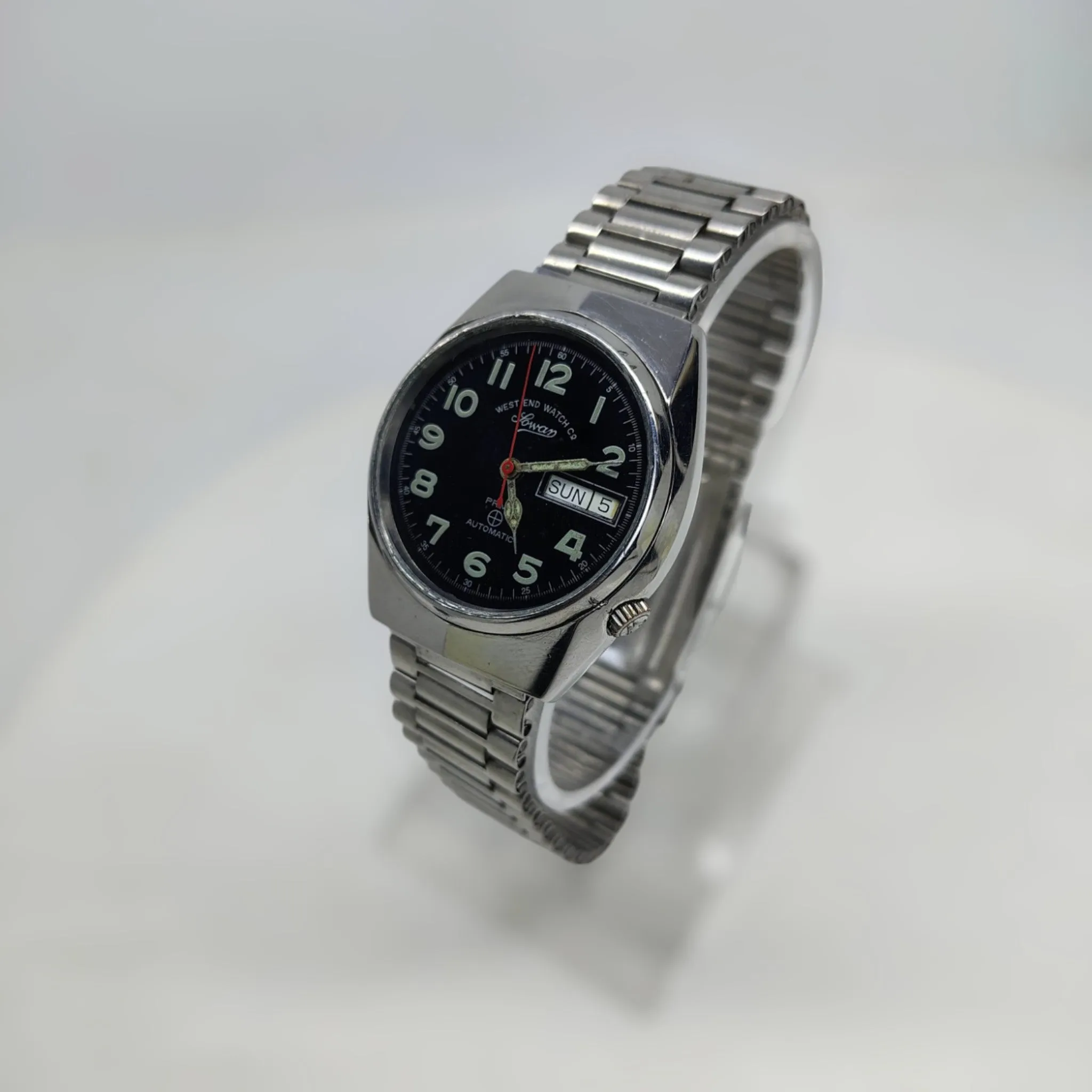 West end Watch co – Original – Pre-Owned - Automatic 21 Jewels – Day/Date – 36mm - Unisex Watch.