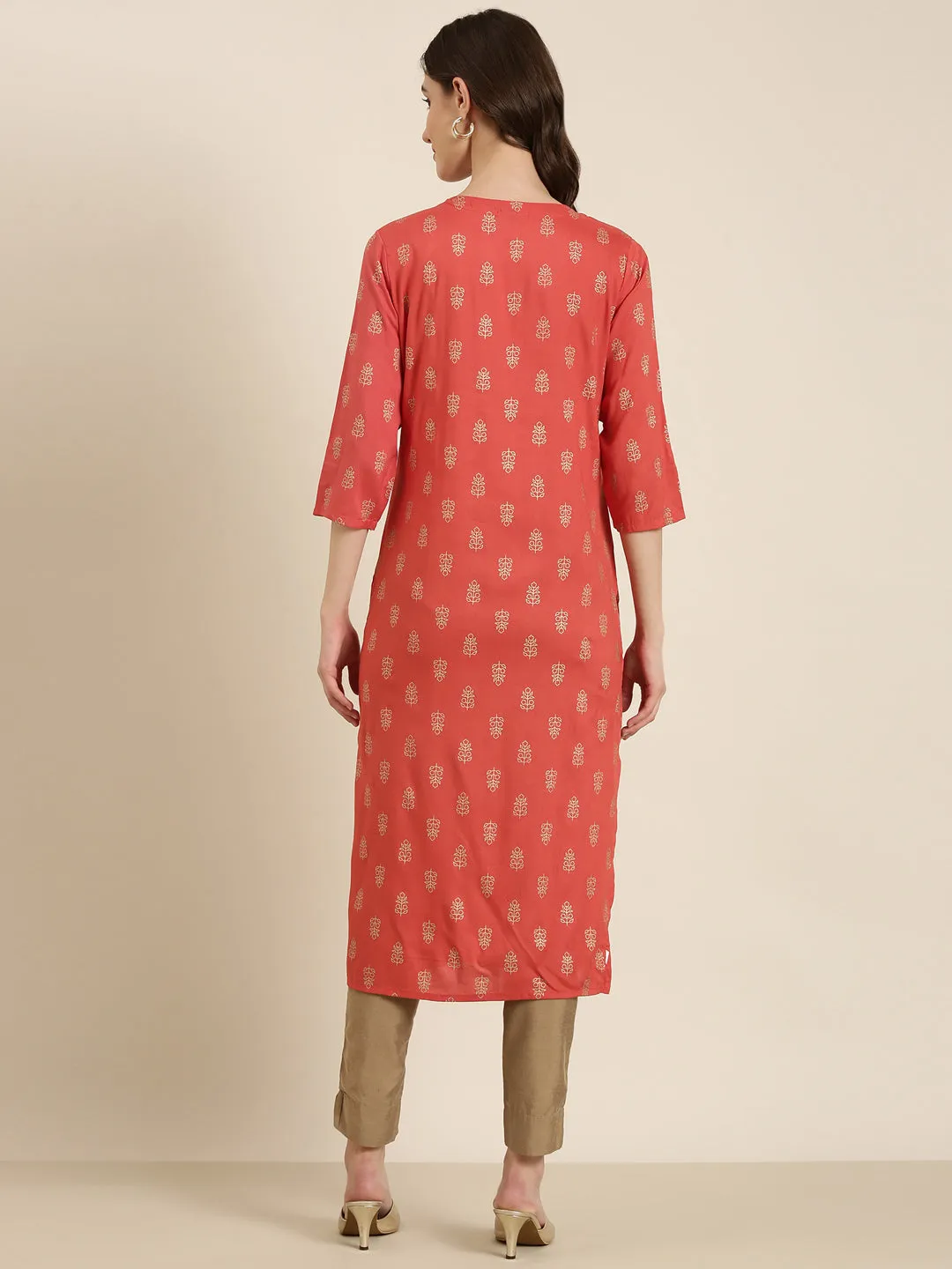Women Coral Floral Straight Kurta